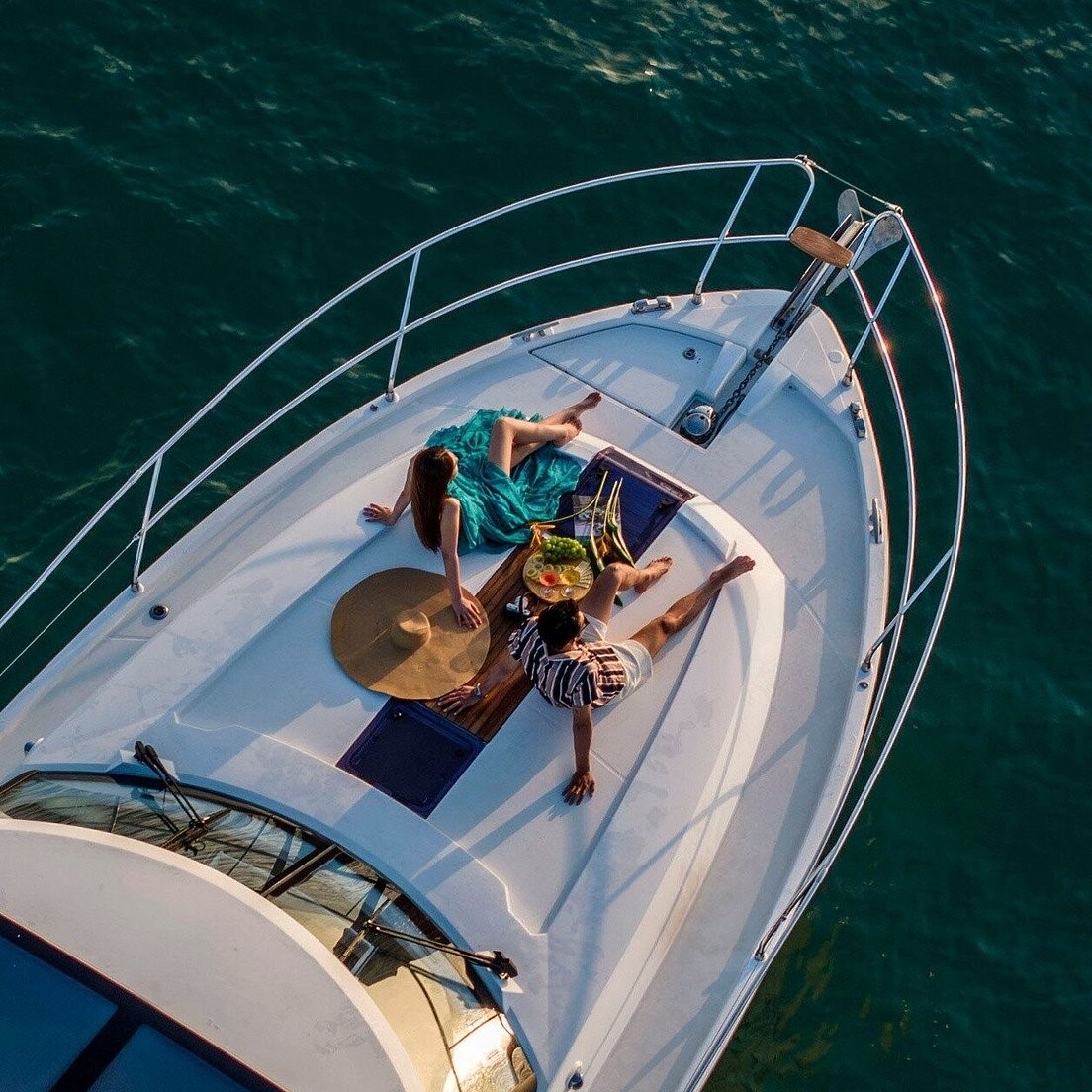 Halong bay Seaplane and Yacht